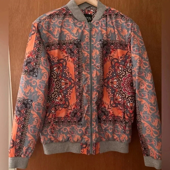 Boohoo Other - NWOT Boohoo Man Jacket Lined Size Medium AWESOME!